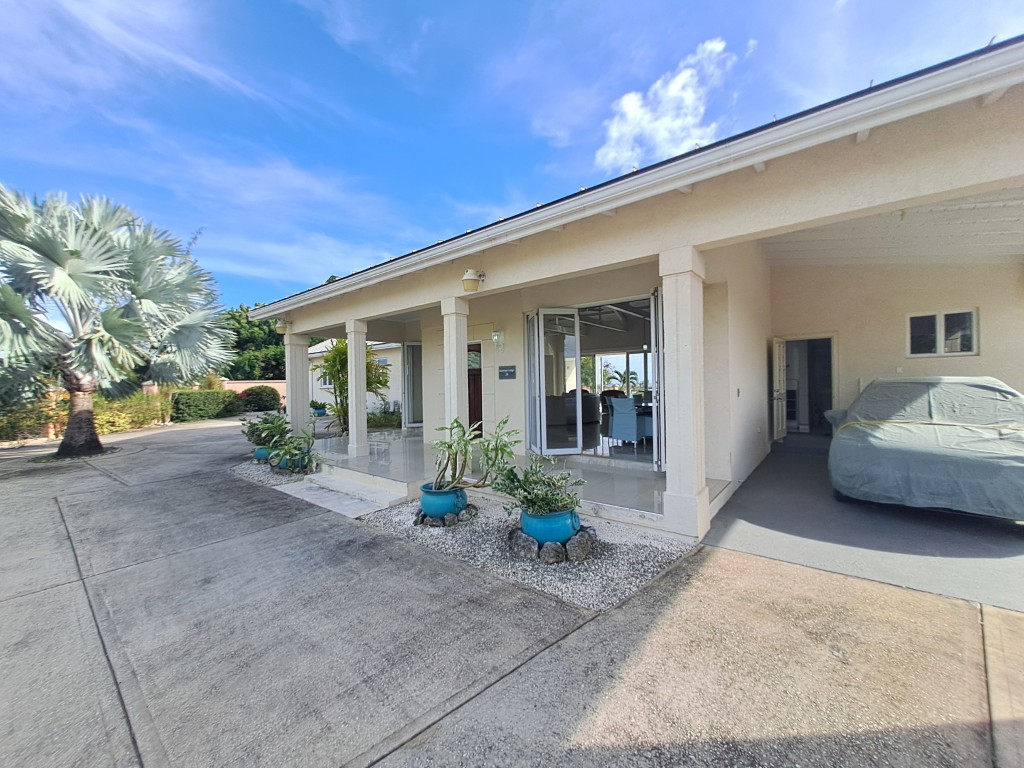 villa for sale in barbados garage